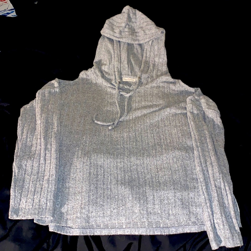 Crop top hoodie :)